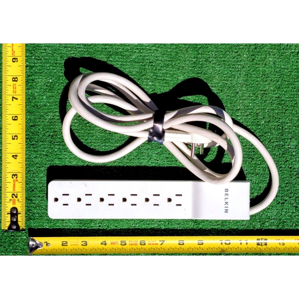 Belkin BE106000-08R 6 Outlet Home/Office 5ft Surge Protector Plug-In Strip EUC